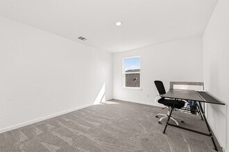 Building Photo - 7619 Rainflower Field Dr