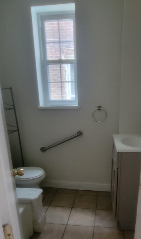 Building Photo - 4105 W Girard Ave