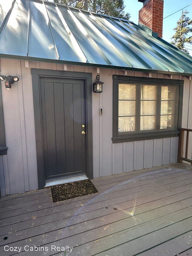 3 br, 1 bath House 25747 State Highway 189 House Rental in Twin