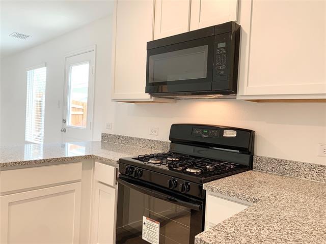 Building Photo - 7212 Gray Wolf Ln