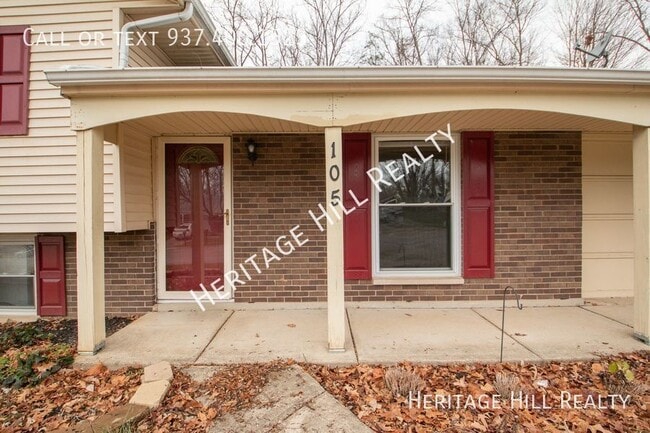 Building Photo - 3 bedroom, 1.5 bath house with 1 car attac...