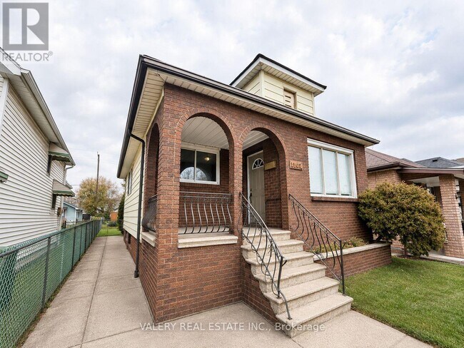 Photo du bâtiment - 1102 Langlois Ave
