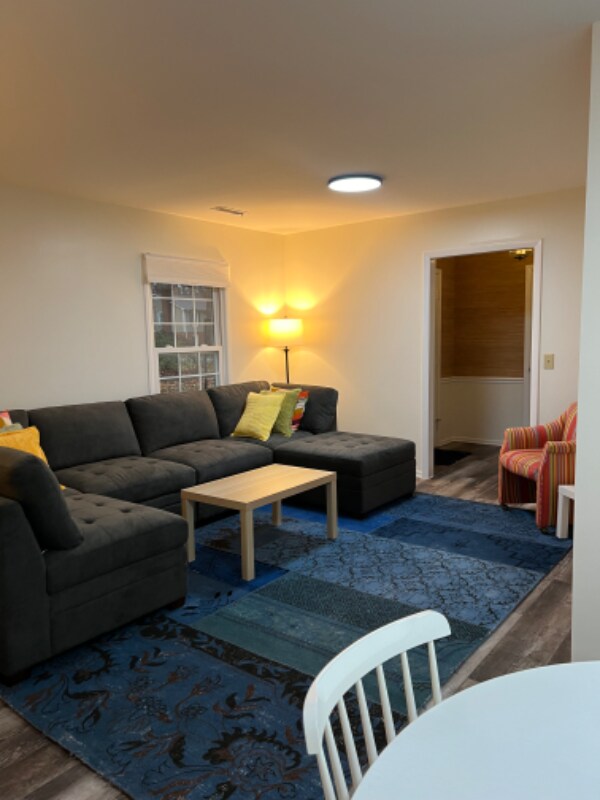 Foto del edificio - 201 Orange Dr