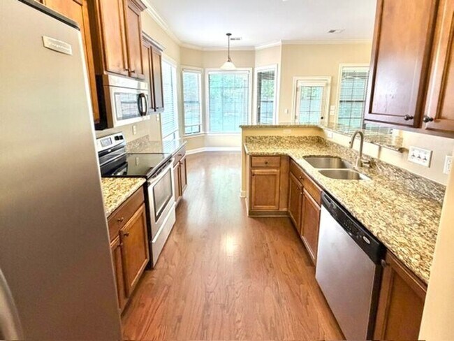 Foto del edificio - Now A Spacious 4 Bedroom 2 Bath Home In Cordova
