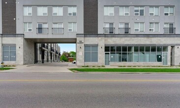 Building Photo - 338-338 Albert St