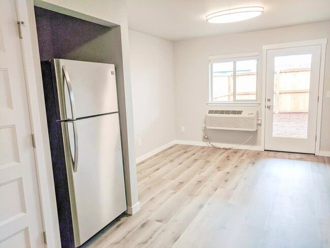 Foto del edificio - 8300 SE Flavel St