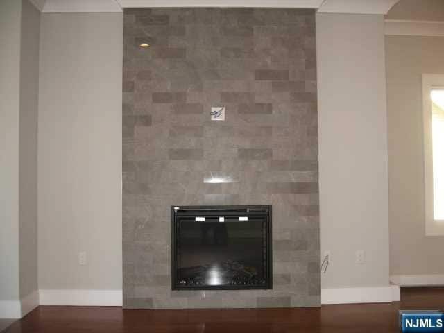 Building Photo - 818 Jassamine Way