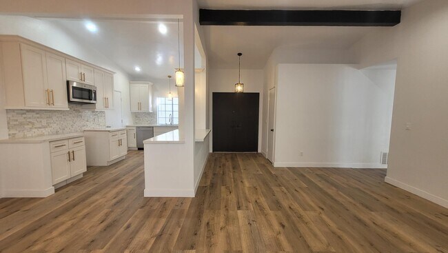 Puerta principal - 15340 Murray Ave