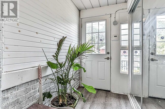 Building Photo - 75 Fairfield Ave