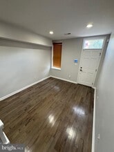Building Photo - 524 N Patterson Park Ave