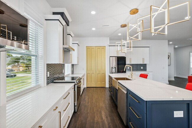 Foto del edificio - 8605 Inwood Dr