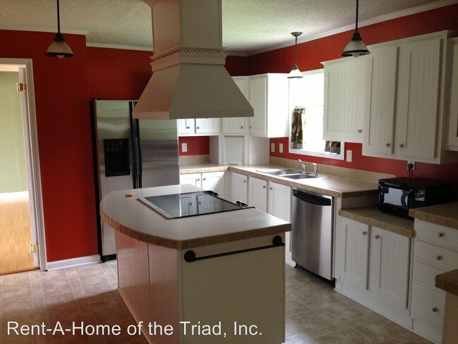 Building Photo - 4 br, 2 bath House - 8168 Benaja Road