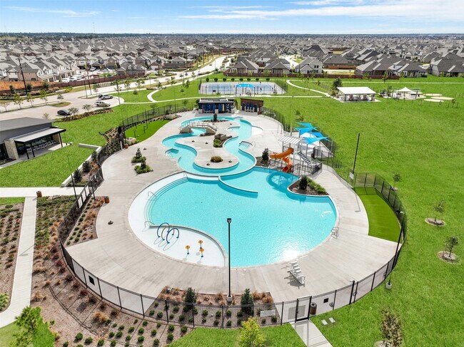 Foto del edificio - 153 Aurora Spgs Dr