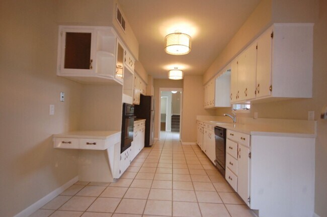 Foto del edificio - 3 Bedroom 2 Bathroom 2 Stall Attached Garage - Boone Iowa