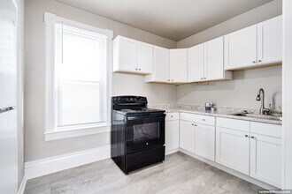 Building Photo - 1201 Michigan St