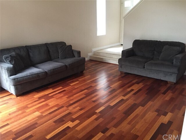 Foto principal - 263 Stanford Ct