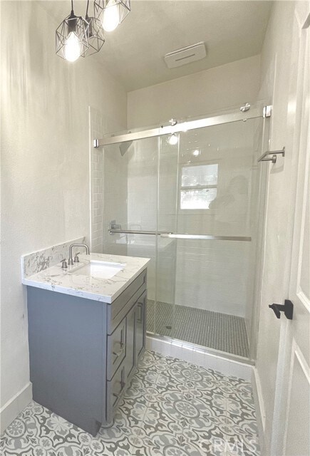 Foto del edificio - 3109 Raymond Ave