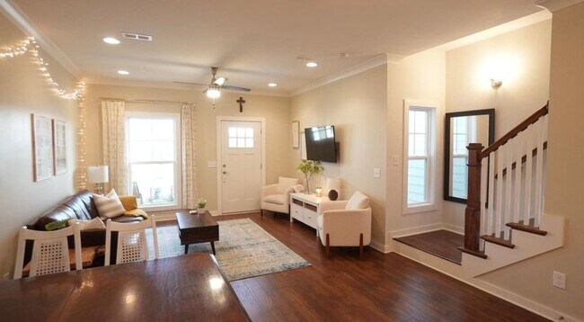 Foto del edificio - 973 Ashland Place Dr