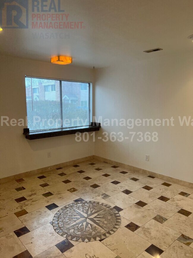 Building Photo - 835 S 835 E
