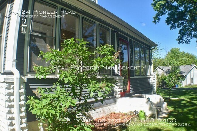 Foto del edificio - 12424 Pioneer Rd