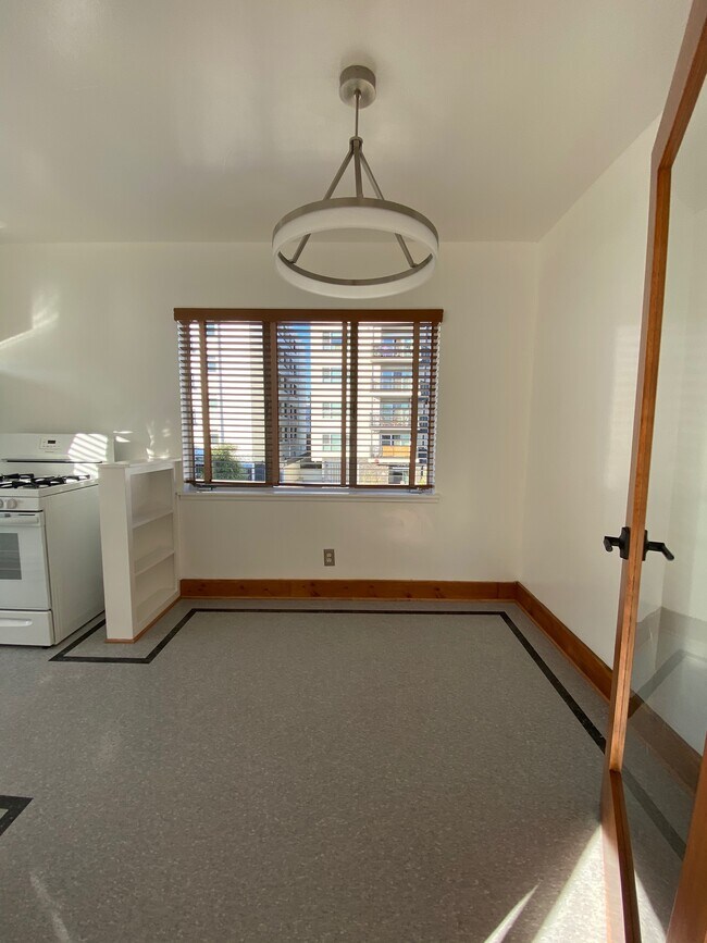 Foto del edificio - 3944 Ingraham St