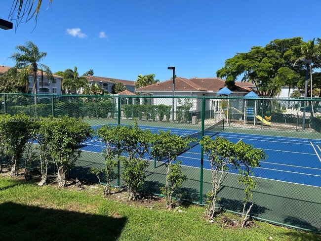 Foto del edificio - 9645 NW 1st Ct