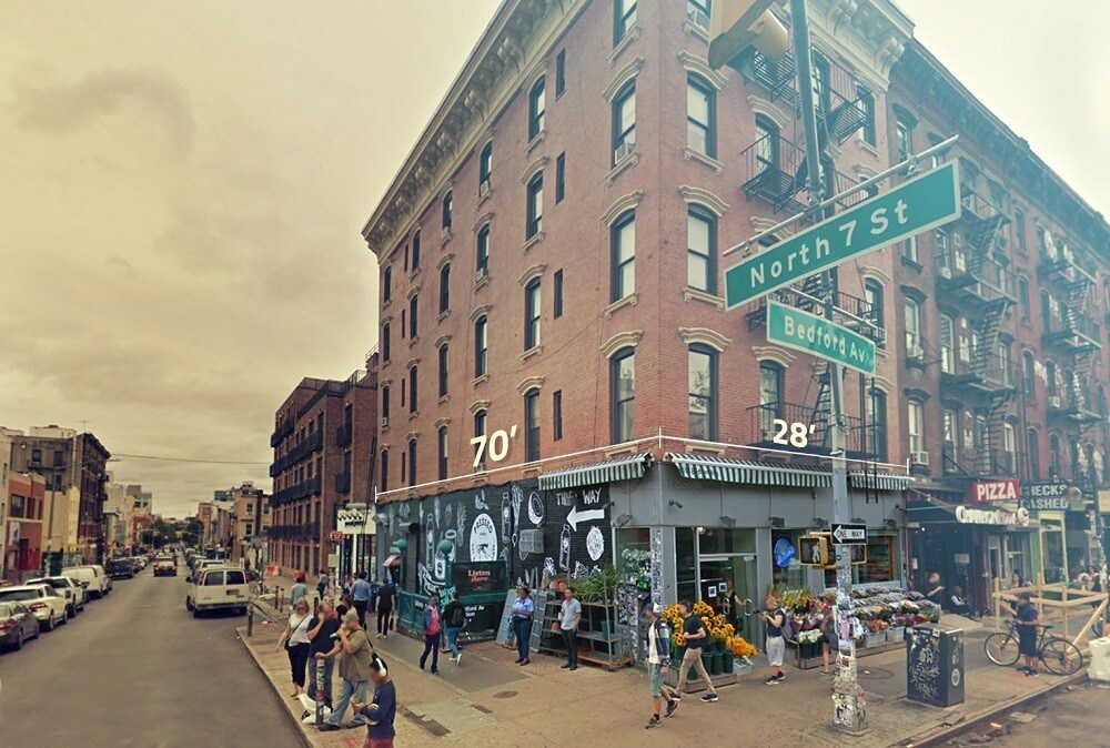 Foto principal - 185 Bedford Ave