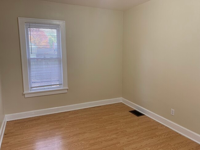 Foto del edificio - 2306 24th St NE