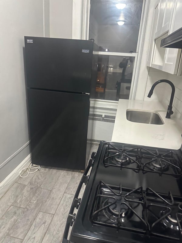 Building Photo - 425 Cherry St