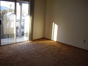 - 885 Lake Blvd