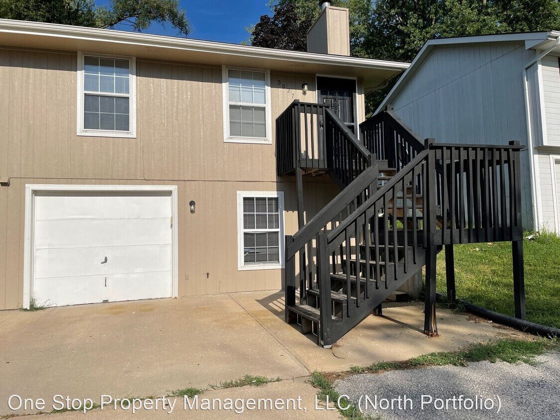 Primary Photo - 3 br, 2 bath House - 5027 N Topping Avenue