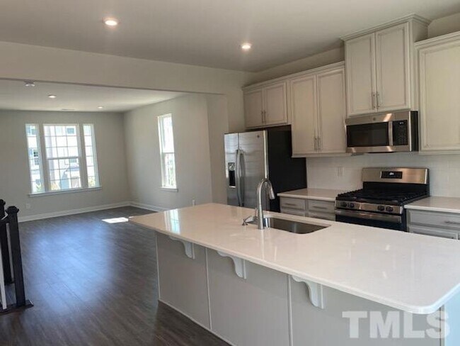 Building Photo - 511 Autumn Cure Ct