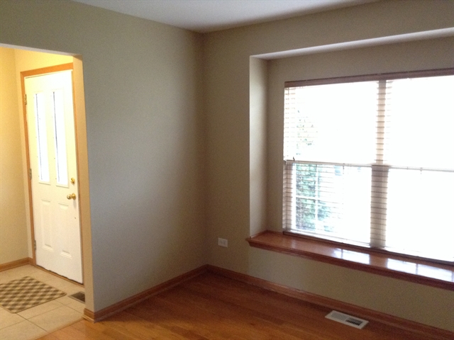 Building Photo - 2316 Applewood Ct