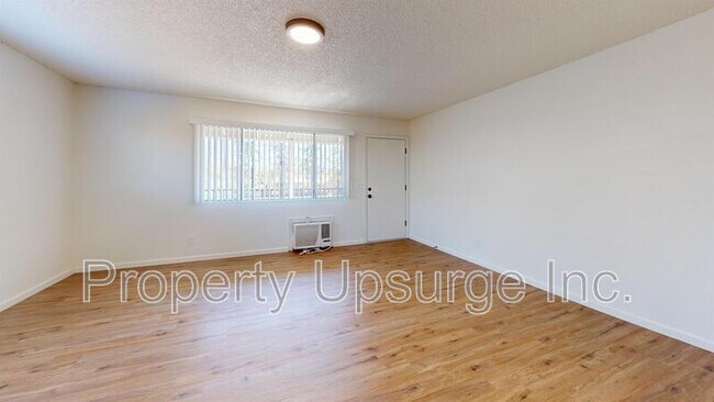 Foto del edificio - 3717 St Nicholas Ave