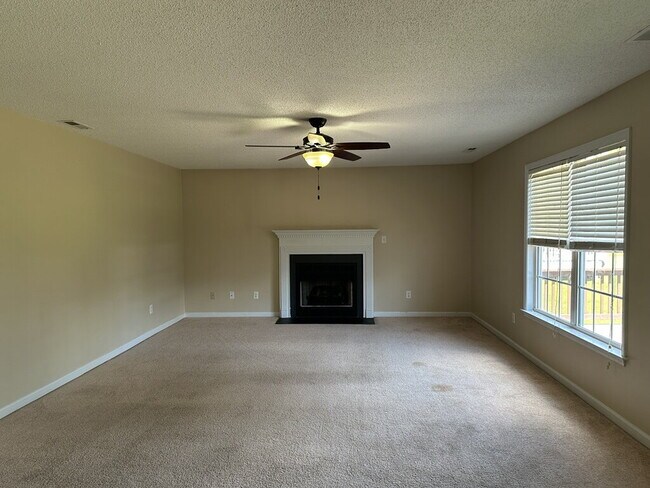Foto del edificio - 408 Southbridge Dr