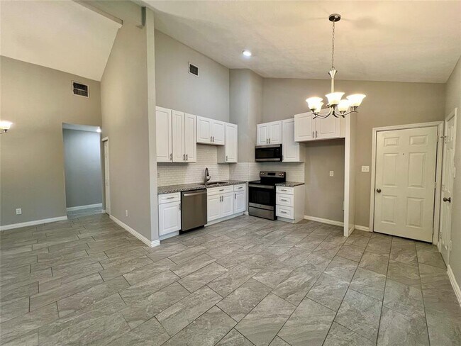 Building Photo - 24223 Jumping Jay Dr