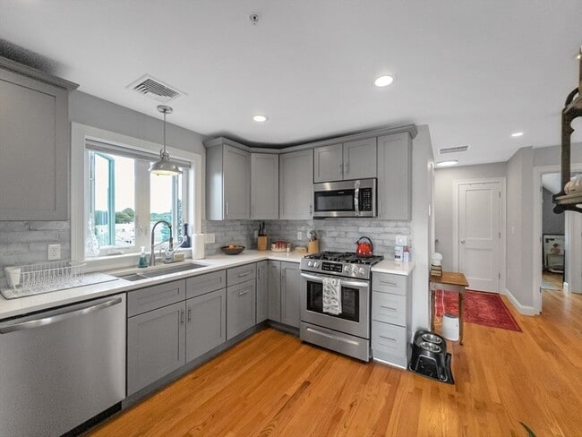 Photo - 19 Iona St Apartment