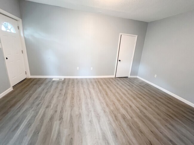 Foto del edificio - 340 W 18th St