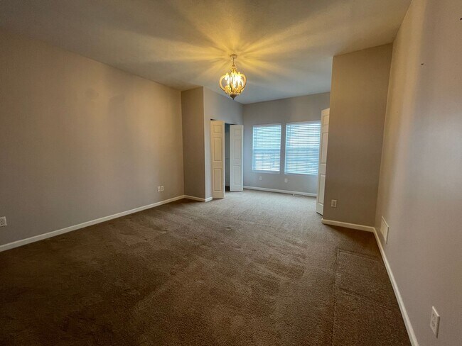 Foto del edificio - Three Bedroom Home in Kalamazoo