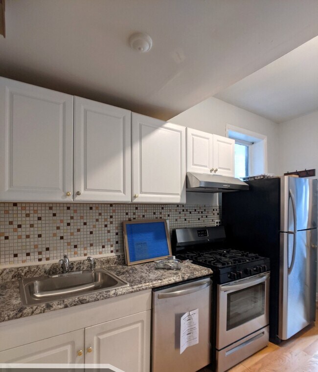 Foto del edificio - 3544 N Halsted St