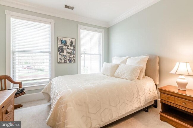 Foto del edificio - 910 Powhatan St