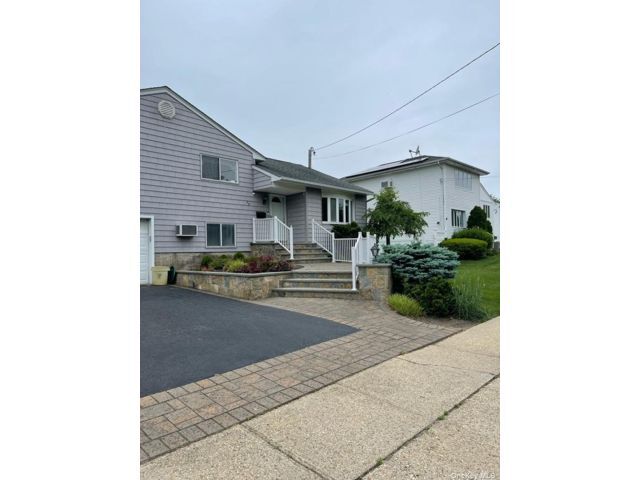 Building Photo - 79 Gerhard Rd