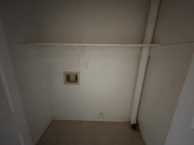 Foto del edificio - Apartment for Rent