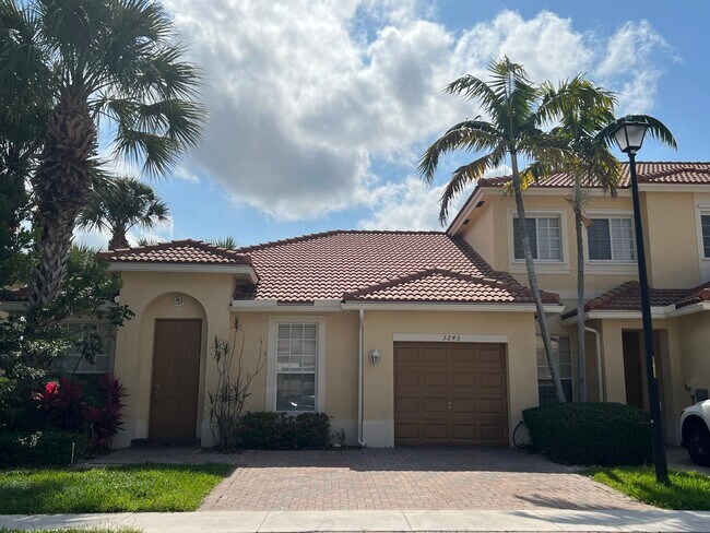 Foto del edificio - 3245 NW 31st Terrace