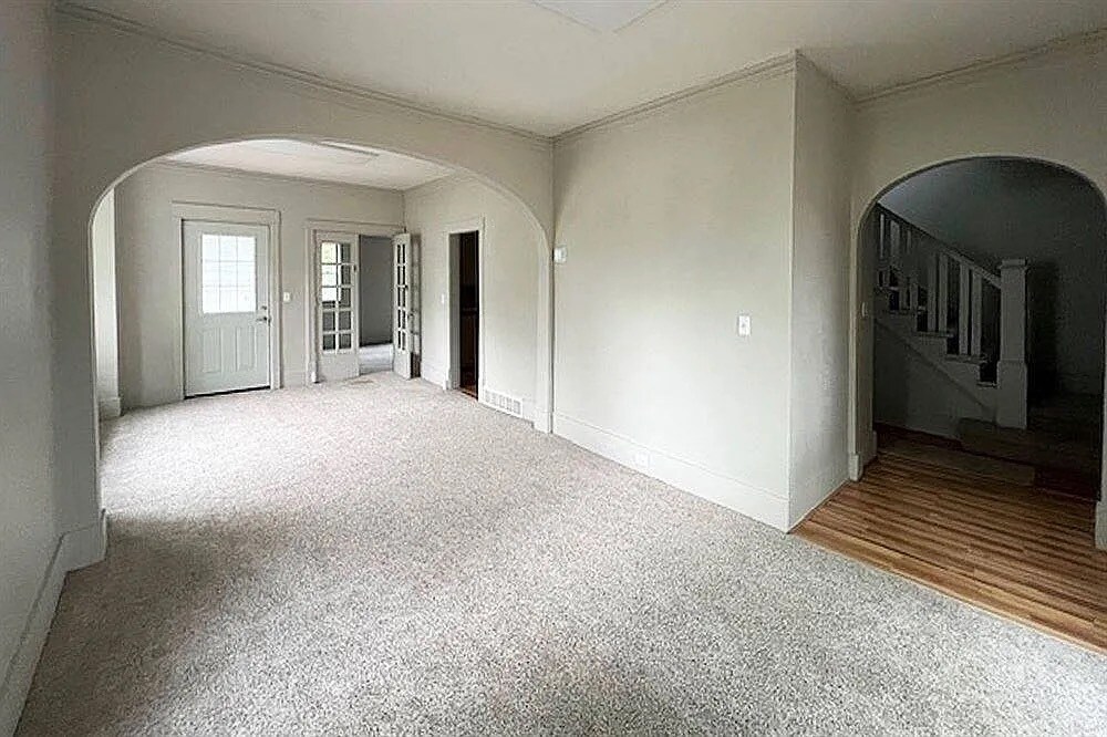 Foto principal - 220 NW Jackson Ave