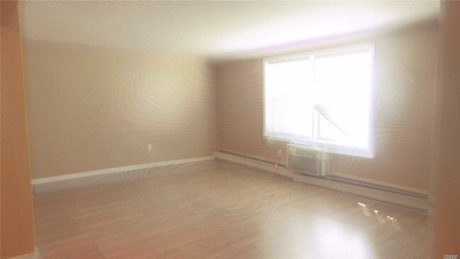 Building Photo - 120 S Park Ave