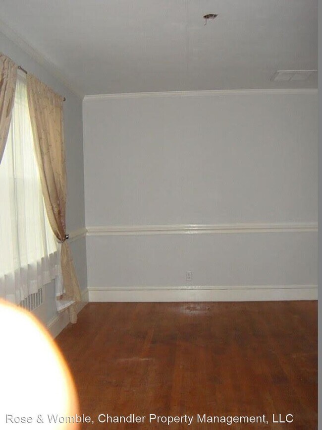Building Photo - 3 br, 1 bath House - 4616 Kemp Drive
