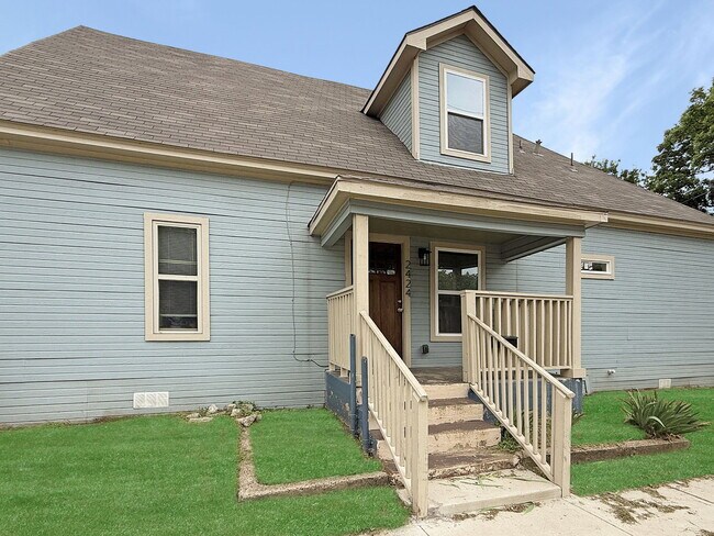 Foto del edificio - 2424 Mckinley Ave