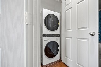 Building Photo - 3711 San Felipe St