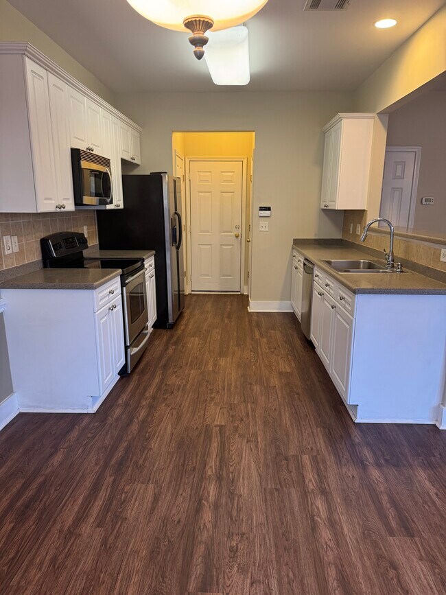 Foto del edificio - 113 Honey Creek Ln